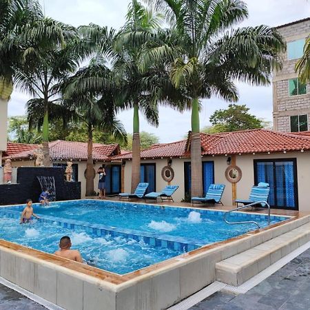 Puerto López Hotel Berlin International מראה חיצוני תמונה