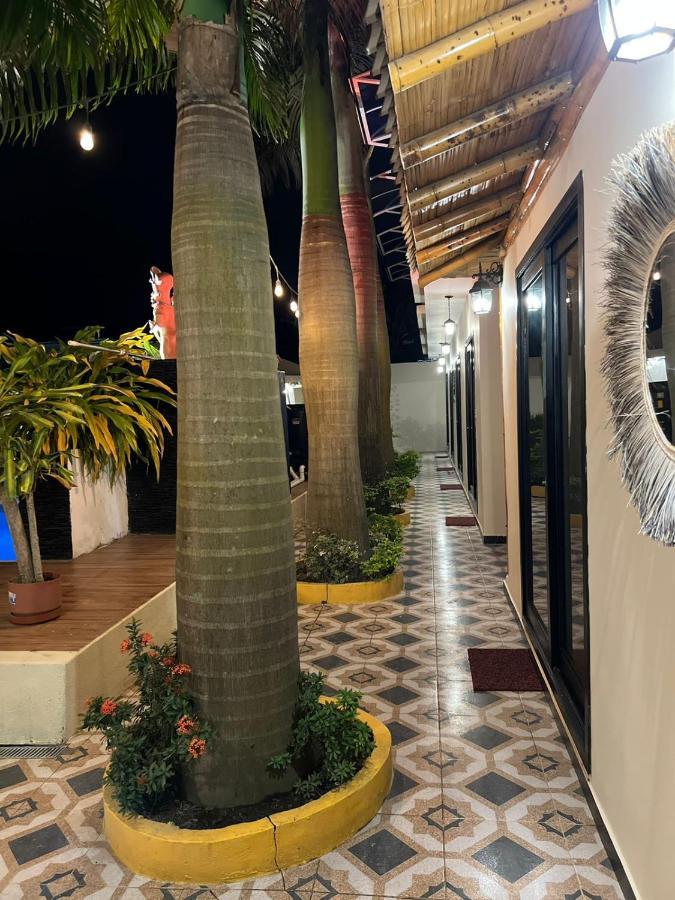 Puerto López Hotel Berlin International מראה חיצוני תמונה