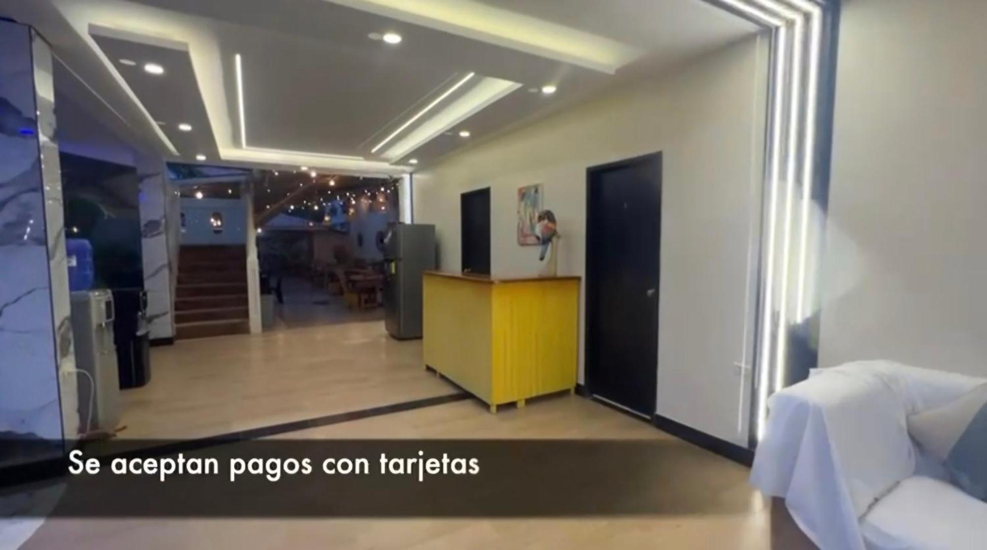 Puerto López Hotel Berlin International מראה חיצוני תמונה